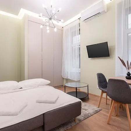 Kl31 - - Klauzal Square By Bqa Lejlighed Budapest